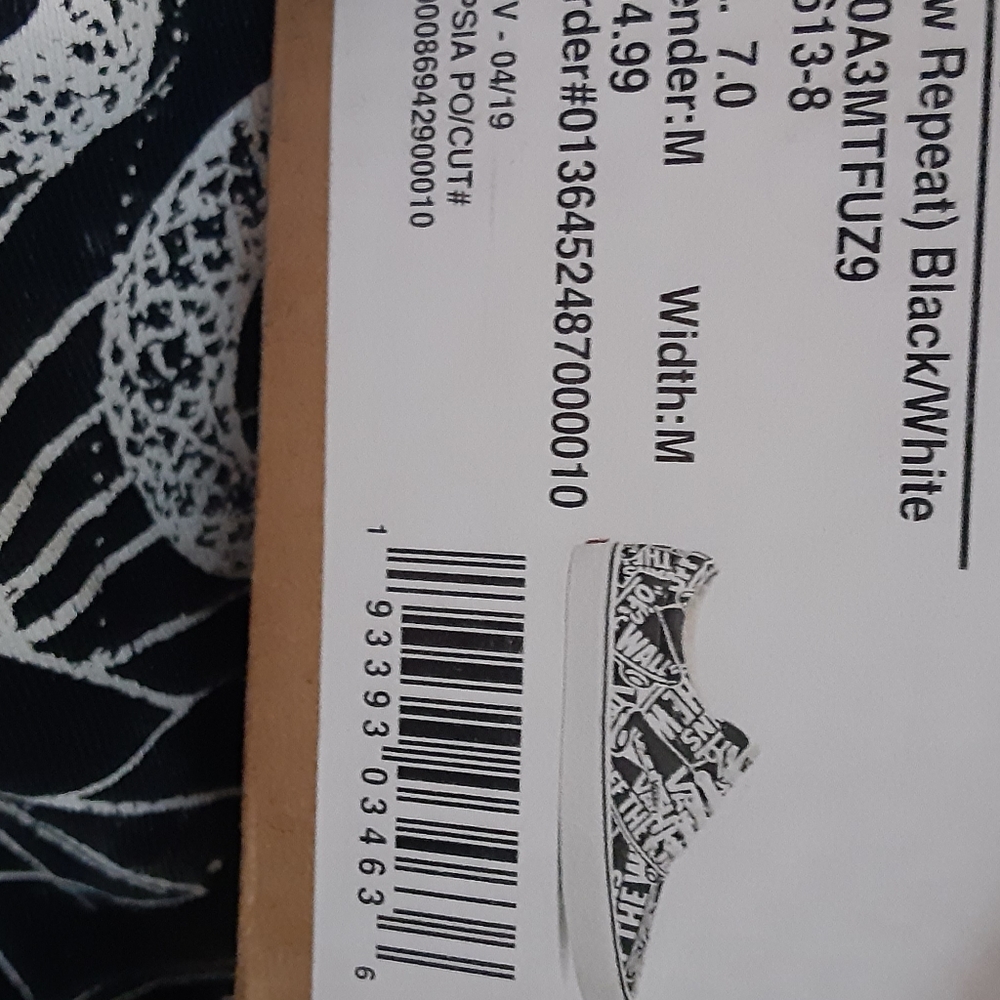 Vans - Picture 5 of 5
